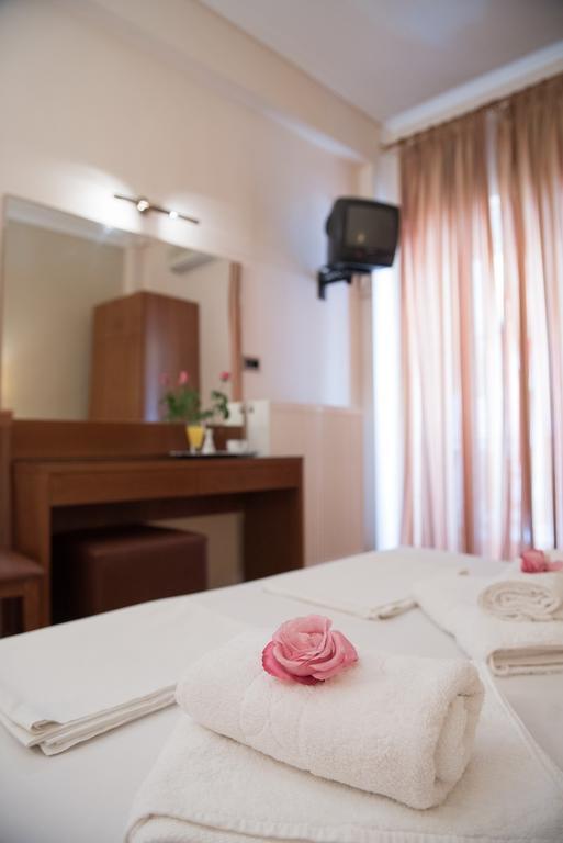 Irini Spa Hotel Loutra Edipsou  Exterior foto